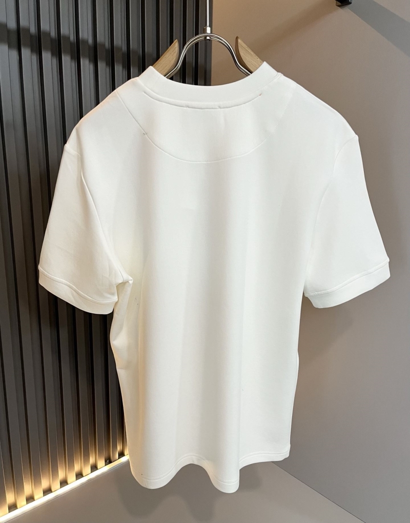 H**me5 t-shirt